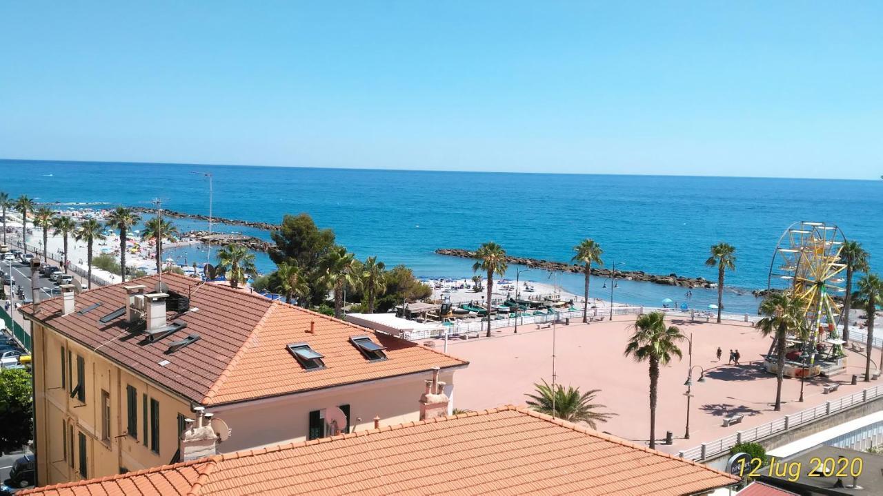 ヴェンティミーリアCasa Al Mareアパートメント エクステリア 写真