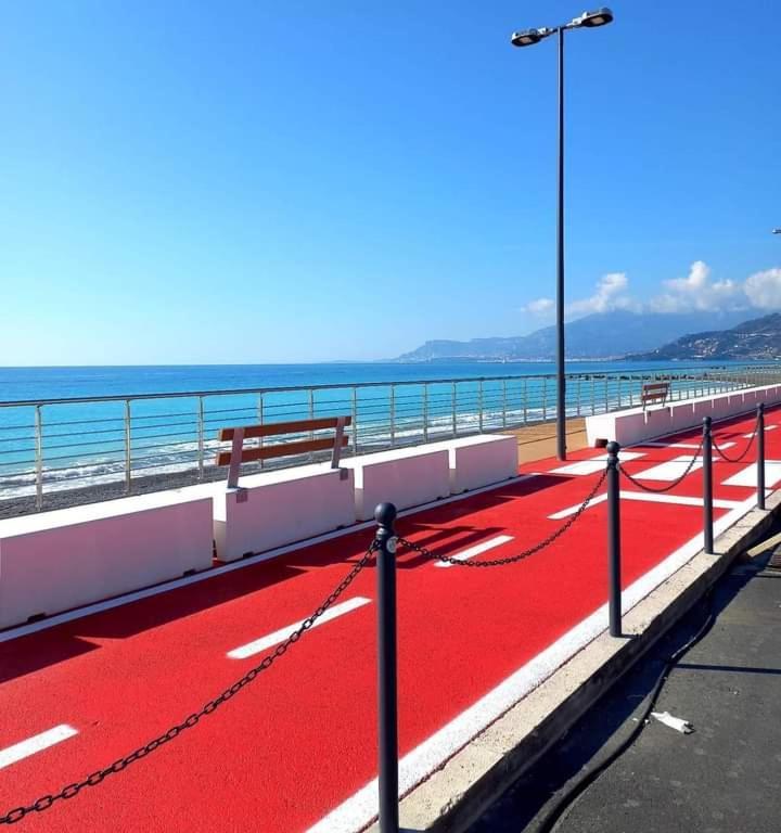 ヴェンティミーリアCasa Al Mareアパートメント エクステリア 写真