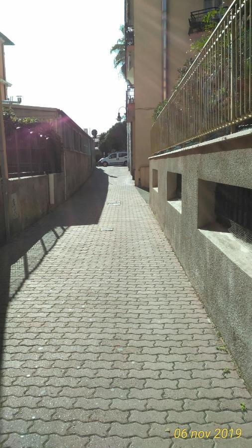 ヴェンティミーリアCasa Al Mareアパートメント エクステリア 写真